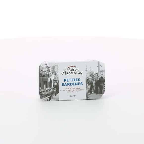 PETITES SARDINES A L'HUILE ET AU PIMENT D'ESPELETTE 115 GR AROSTEGUY